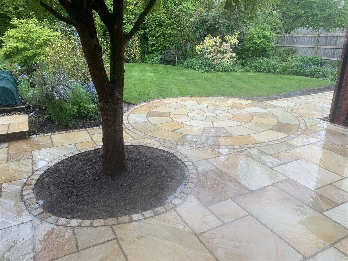A mint sandstone patio in Princes Risborough